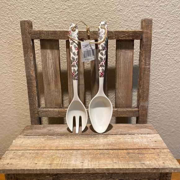 Christmas Red Berry & Green Holly Serving Spoon & Serving Fork Set Of 2 - Picture 3 of 16